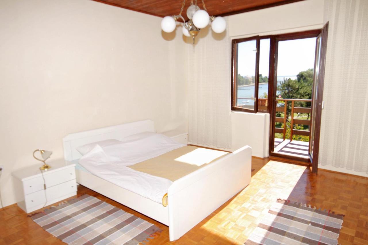 Apartments By The Sea Privlaka, Zadar - 666 Exterior photo