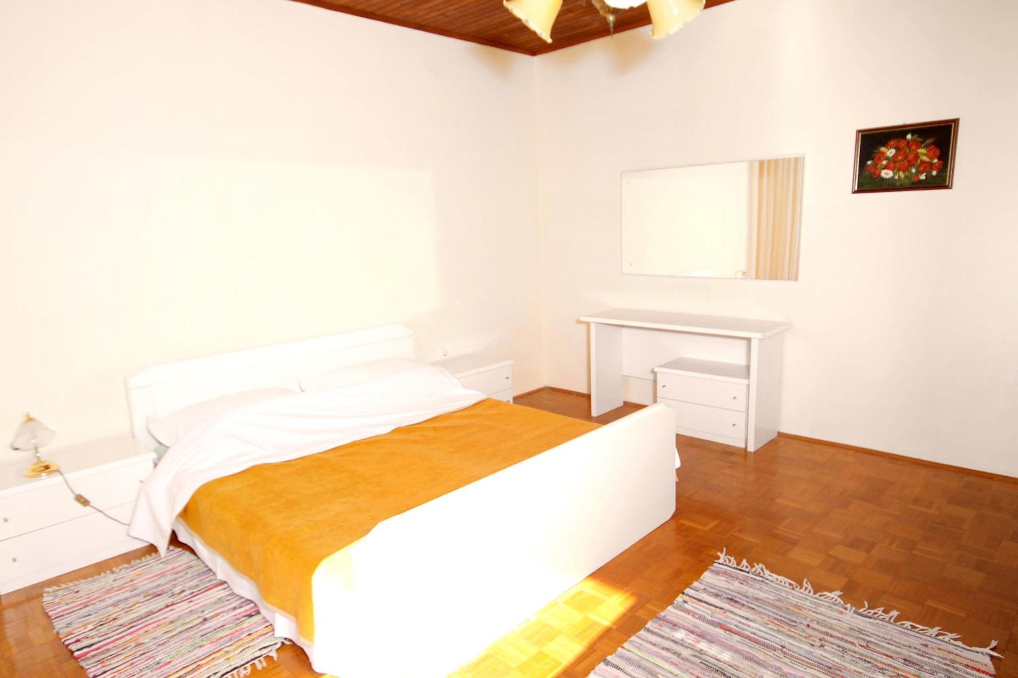 Apartments By The Sea Privlaka, Zadar - 666 Room photo